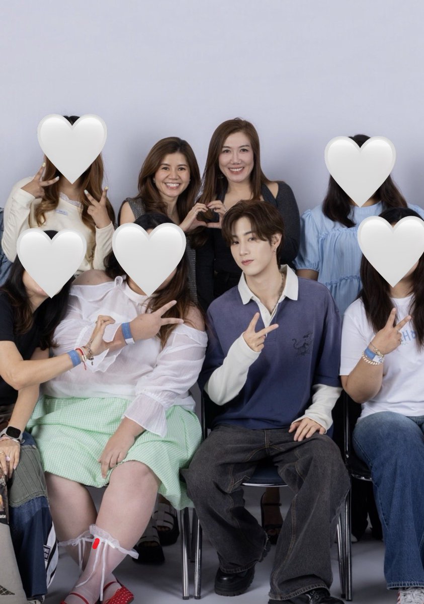 My lovely family 🤍<a href="/Tukata_Lp/">Tukata.luck</a> <a href="/marktuan/">Mark Tuan</a>

#MarkTuan #MARKTUANFanconBKK2026 #MarkTuanTheShapeOfYou_BKKD2