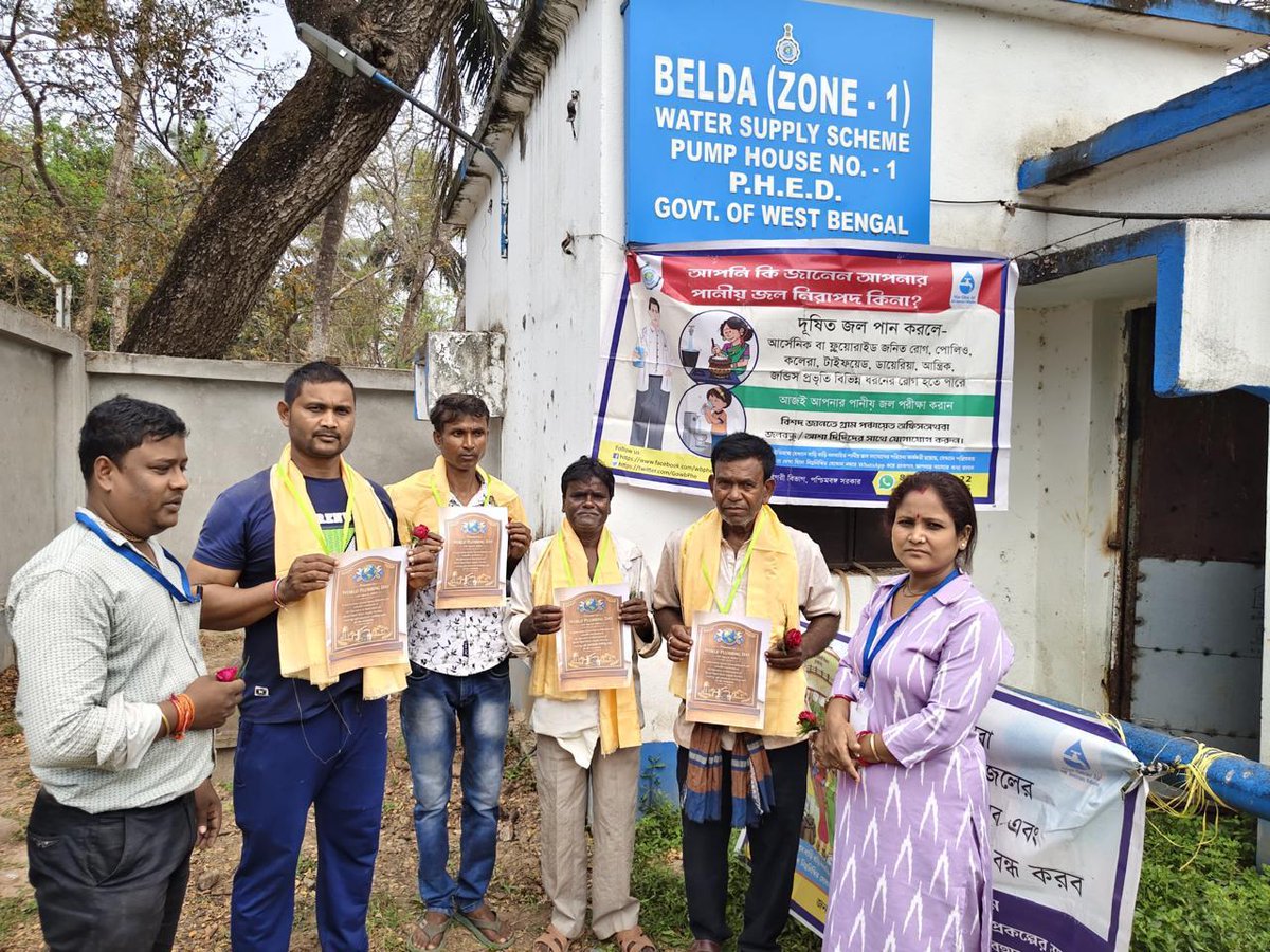 GowbPhe's tweet photo. #WorldPlumbingDay Salute rural water heroes - Local Plumbers, Pump &amp; Valve Operators for their invaluable service in delivering safe drinking water to rural households, powering @egiye_bangla #HarGharJal @MoJSDDWS #JalJeevanMission @UNICEFIndia #HarGharJal #WestBengal https://t.co/3MZm1ZfqVQ