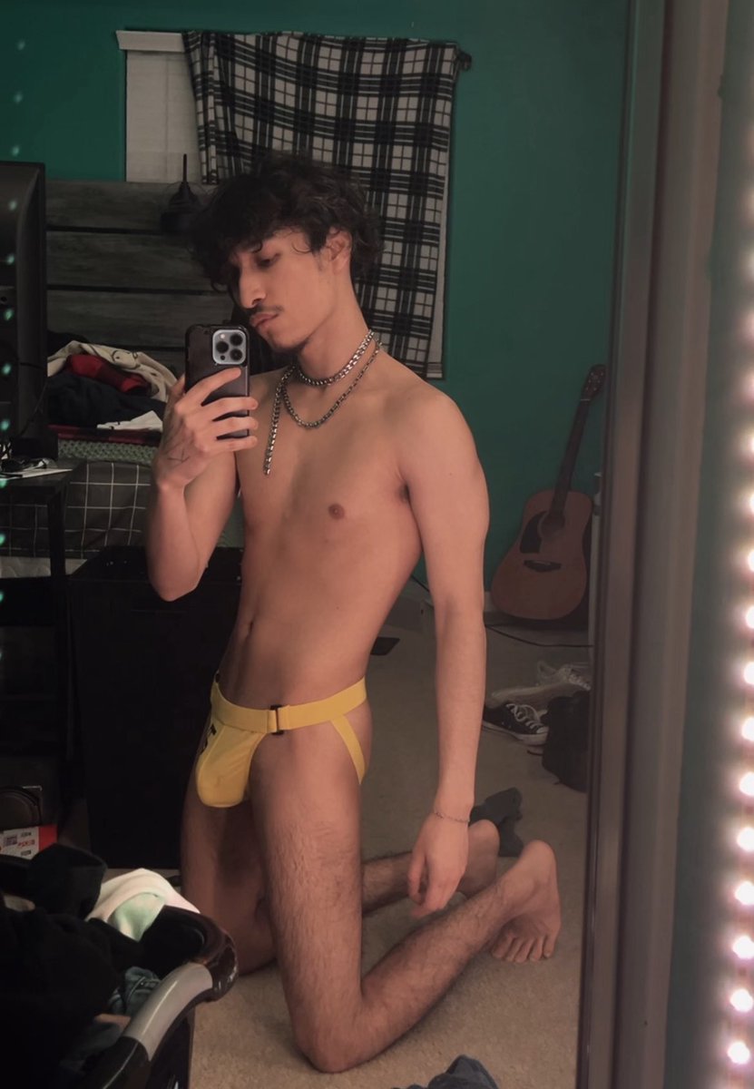 ౨ৎ ˗ˏˋ ♡ ˎˊ˗ ౨ৎ 
me in a jockstrap <3 (the full album of me in the jock includes 22pics n a 43 sec vid of me flexing for $15 dm to buy<3) 
#nsfwtwt #nsfw