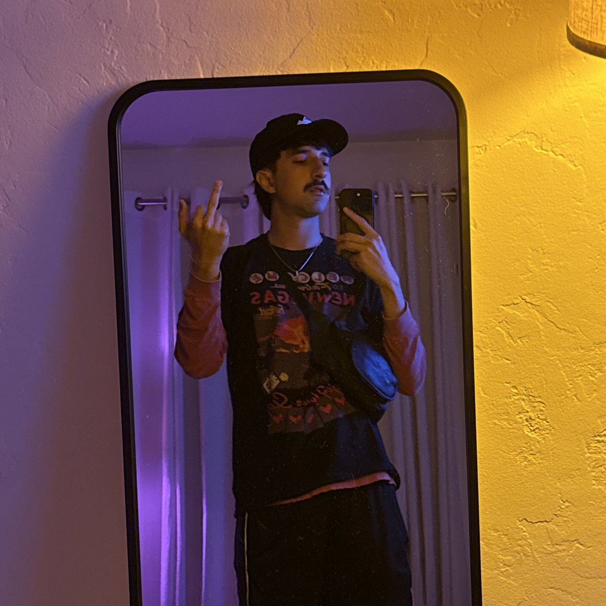 Jay Crusoe tweet media