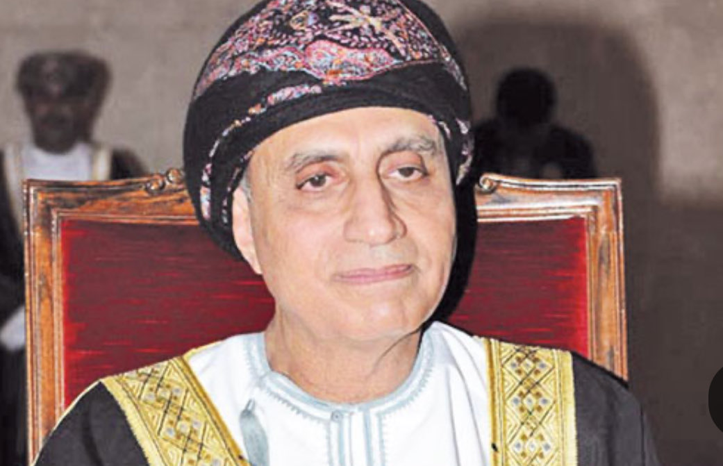 alwahaoman's tweet photo. بقلوب مؤمنة بقضاء الله وقدره،  سلطنة عمان تنعي وفاة صاحب السمو السيد فهد بن محمود بن محمد آل سعيد، الذي وافته المنية اليوم الخميس ١٢ مارس ٢٠٢٦م، الموافق ٢٢ رمضان ١٤٤٧هـ.
نسأل الله أن يتغمده بواسع رحمته،  ويسكنه فسيح جناته 
أنا لله وانا اليه راجعون https://t.co/irMGM6Jx6E
