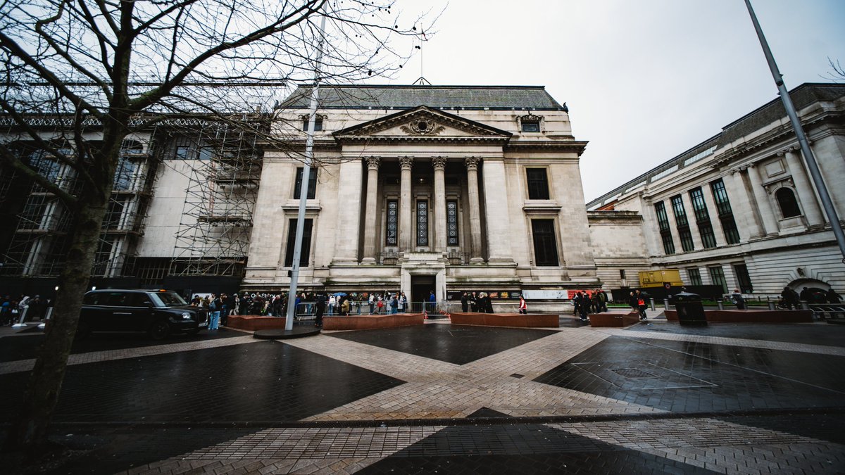 AstrHori's tweet image. Take the AstrHori 9mm F2.8 on a New York City adventure. 🗽
With its ultra-wide 111.4° field of view, this compact APS-C lens captures the city’s towering architecture, busy streets, and vibrant atmosphere in a single frame.
Credit: @labangram
#astrhori #astrhori9mmf28 #WideAngle