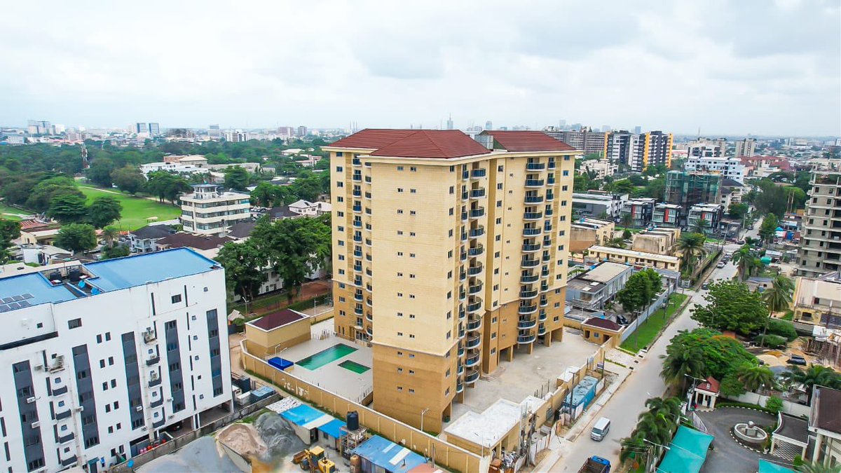 WeAreWisecom's tweet photo. FOR INVESTMENT: Luxury Apartment - Ikoyi, Lagos

• Location: Old Ikoyi, Ikoyi Lagos
• Land Size: 4,000 sqm
• Title: Governor’s Consent
• Price: $20m USD

Configuration:

• 38 units of 4-Bedroom Apartments (all ensuite, with BQ)
• 3 car parks per unit
• 12 floors 

.
1/4 https://t.co/FAMTbB68E3