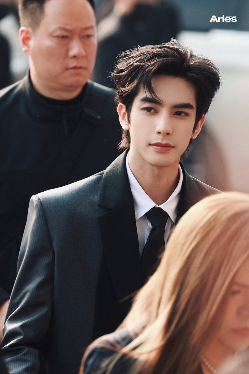 dailylinxi's tweet photo. SONG WEILONG https://t.co/dgMuoGhEeZ