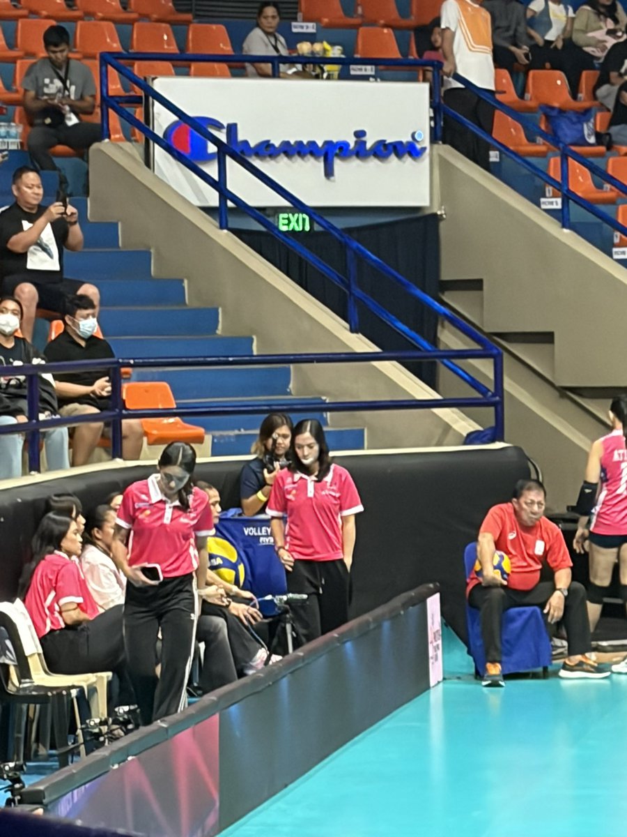 Ella DJ with bandages..hope pagaling na whatever it is 💕💕💕 #EllaDeJesus #CreamlineCoolSmashers #PVL2026 #pvlallfilipinoconference