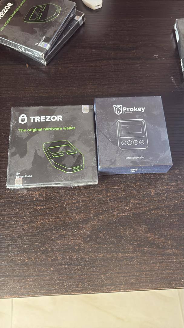 TheXamaniWay's tweet photo. Hardware wallets just landed again Serious question why are people still leaving their crypto on exchanges? Exchanges can freeze. Accounts can get locked. Not your keys = not your coins. Stop trusting exchanges with your bag. Secure your digital assets the right way. DM to order https://t.co/rJKyCxHZVN