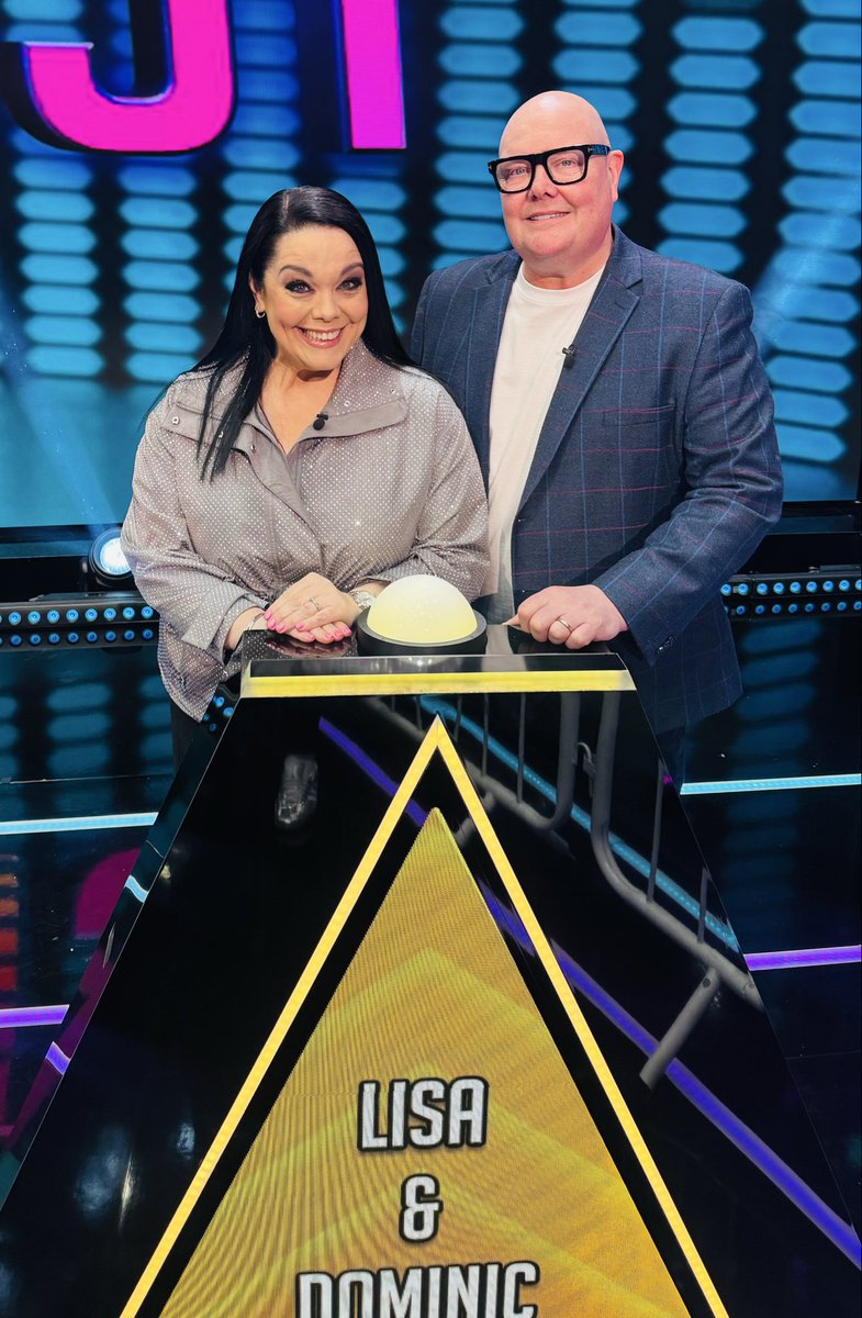 Reallisariley's tweet photo. πΊπΊπΊβοΈβοΈβοΈMe and @dominicbrunt had such a great time filming @bbcthehitlist last week-Iβve had loads of messages asking when it will be on-soon as I know I will let you all know!! @emmerdale #emmerdale #thehitlist @RochelleHumes & @MarvinHumes #work #fyp πΊπΊπΊβοΈβοΈβοΈ https://t.co/9s56wK7V6g