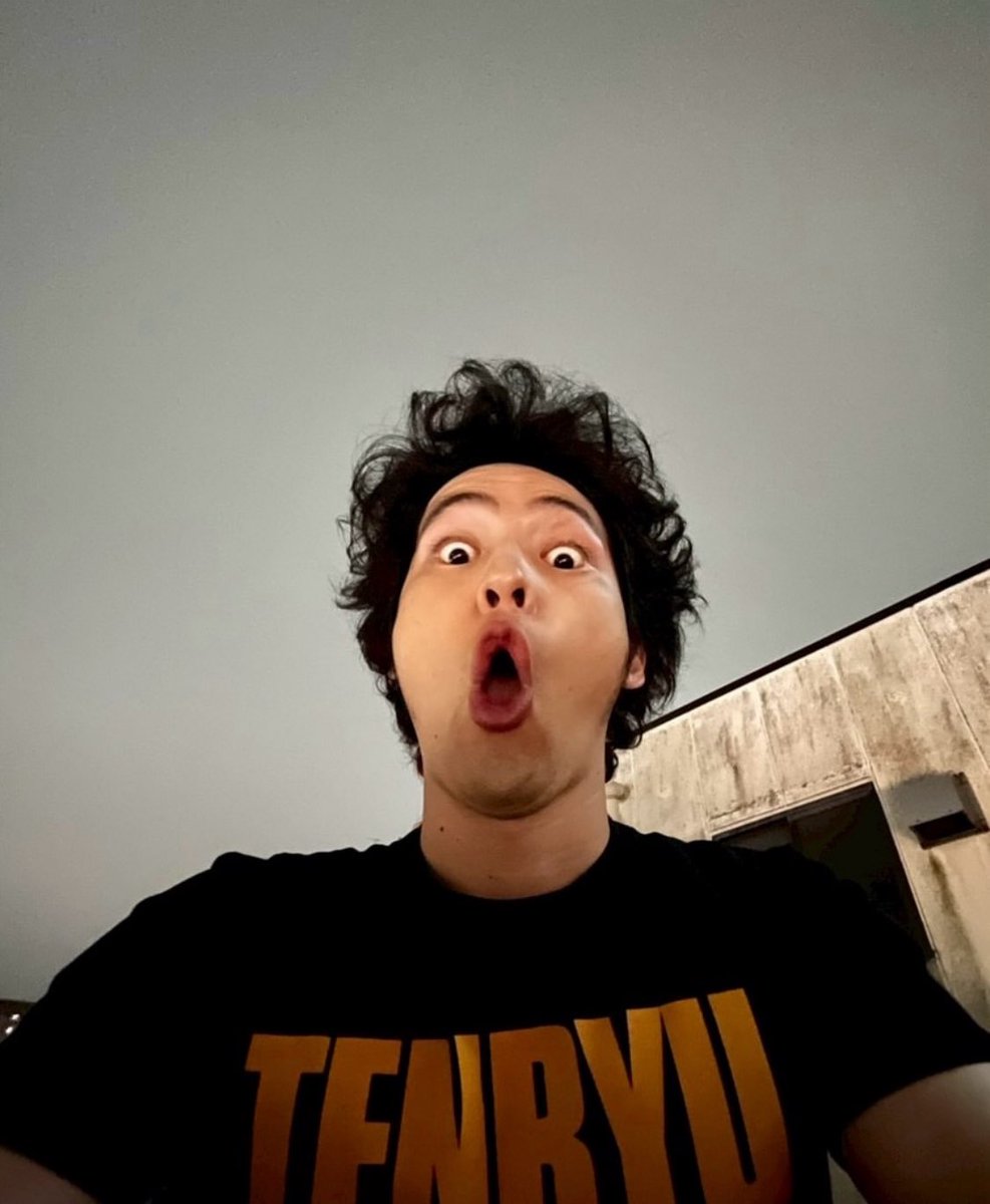 yonmaruyon9's tweet photo. 이분 너무 무리하신다
사실 원래 이랬긴 함 https://t.co/Ntha1pqmuC