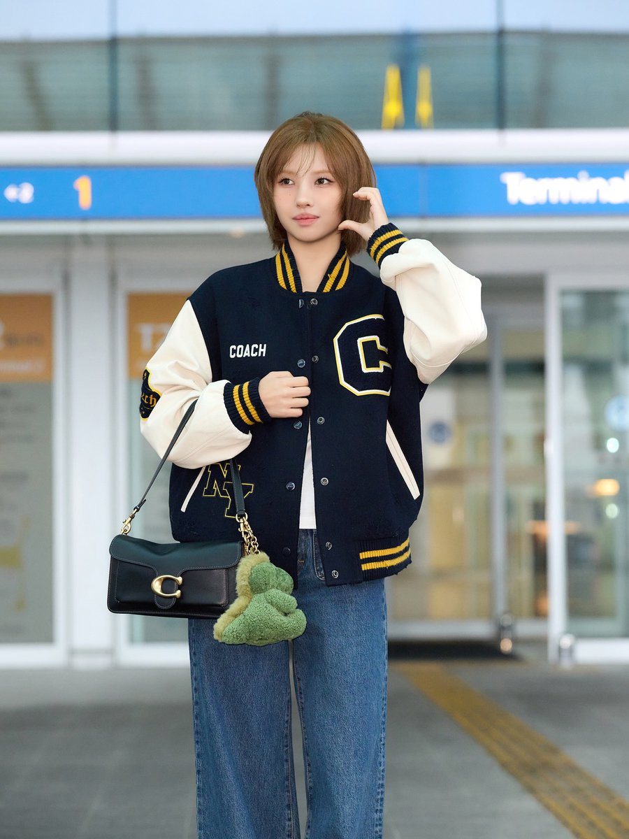catsy0826's tweet photo. jaylim1 인스타에 #소연

COACH × SOYEON

#아이들 #전소연
#idle #SOYEON https://t.co/WEPzu5ARgD