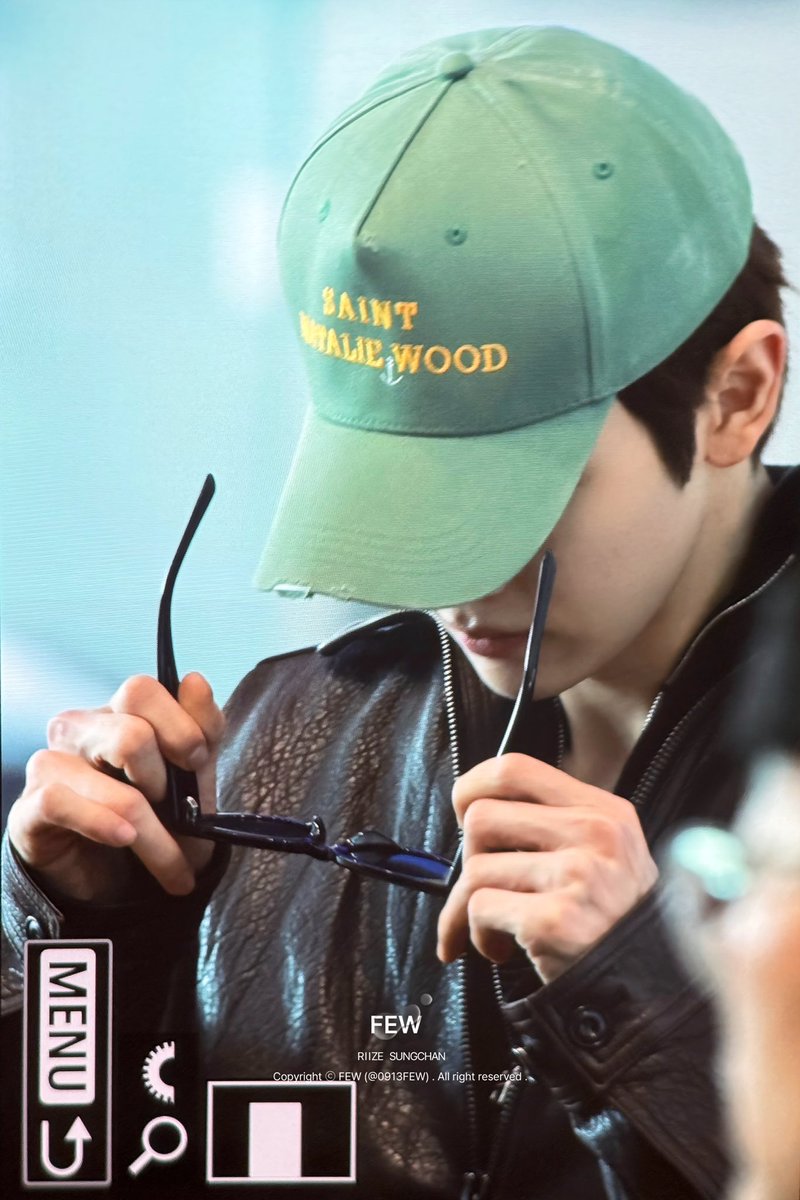 퓨 tweet media
