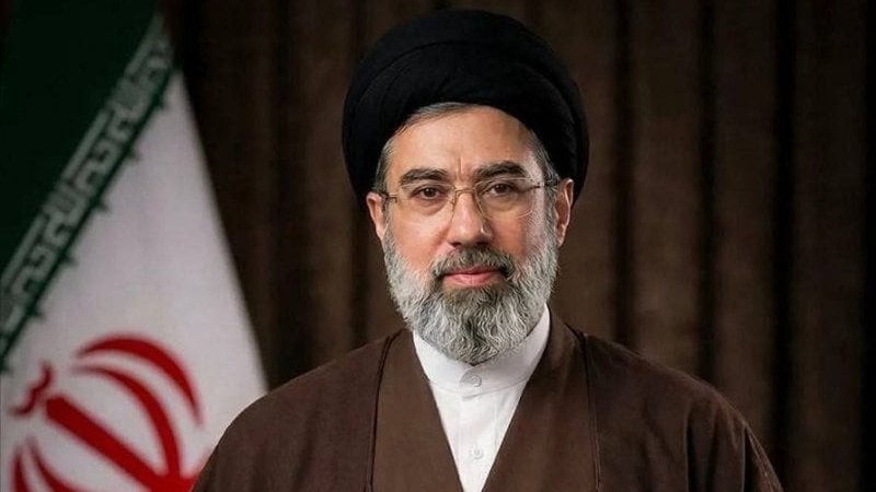 38divan's tweet photo. İmam Mucteba Ali hamenei: "İsrail'e karşı tutumumuz sabittir; İsrail kökünden sökülüp atılması gereken kötü huylu, kanserli bir varlıktır."