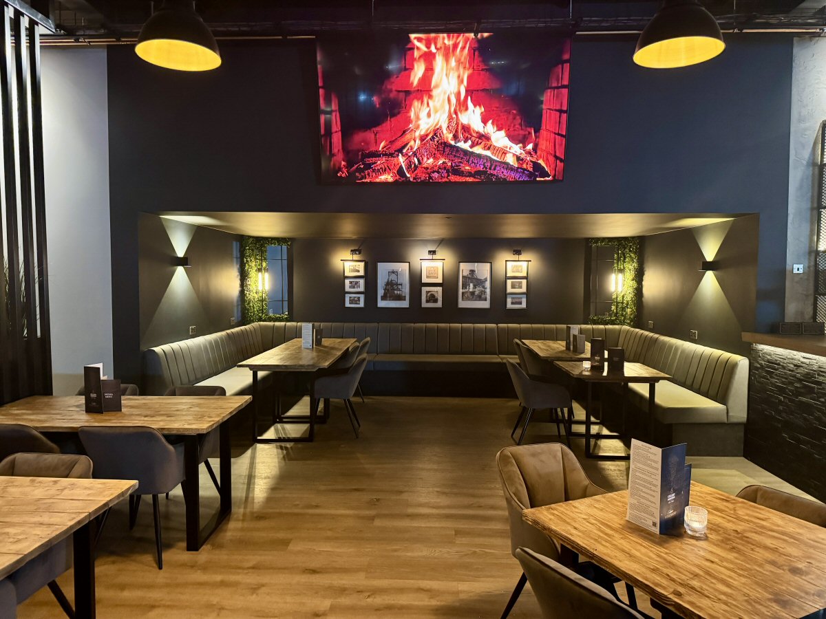 Sticky Beak Blog tweet media