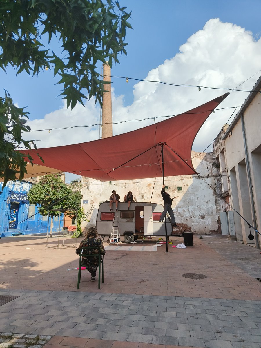 Roca Umbert Fàbrica de les Arts tweet media