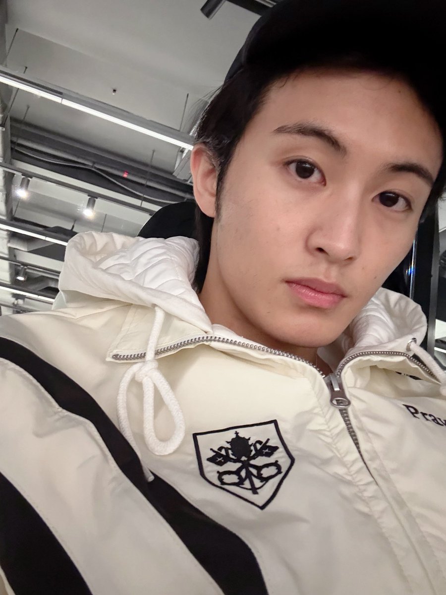 LOOKSMKL's tweet photo. 🐯💭 https://t.co/de9u3YaNSM