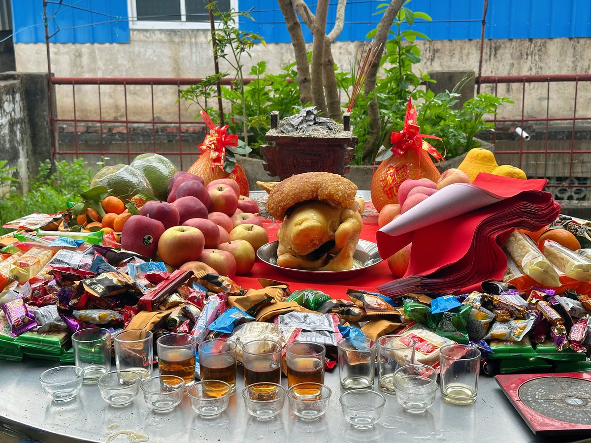 ZhenRen69249's tweet image. 人这一生，运势与环境息息相关。
我的业务包含以下图片所示。

我不浮夸，不弄虚作假，只给你实在、真实、可执行的破局方法。

你准备好做出改变或者看一看自己的命运了吗？
欢迎有缘人前来咨询与交流。

#chinesemetaphysics #fengshui #bazi #tarot #astrology #spiritual