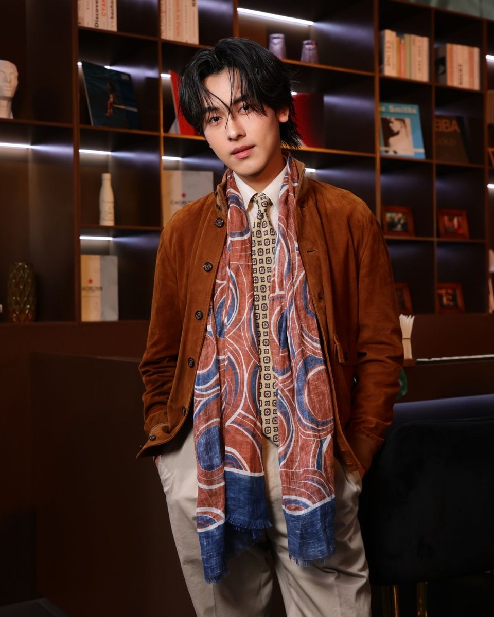 altagazine's tweet photo. ซัมเมอร์นี้ One Bangkok “Sunsational Style” พาทุกคนท่องสู่ Immersive Lifestyle Experience สุดเอ็กซ์คลูซีฟ รวบโมเมนต์ความฮอตของ กร-วิคเตอร์ PROXIE, นิว GELBOYS และ จิงจิง ยู ที่มาร่วมอัปลุคท้าลมร้อน
#AlternateDigital #OneBangkok #SunsationalStyle #PROXIEth #Newchayapon https://t.co/INJNqoJaXi