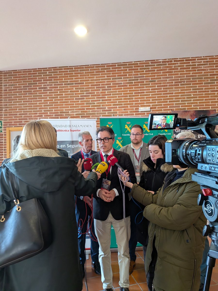 Cátedra Almirante Martín Granizo (USAL-CESEDEN) tweet media