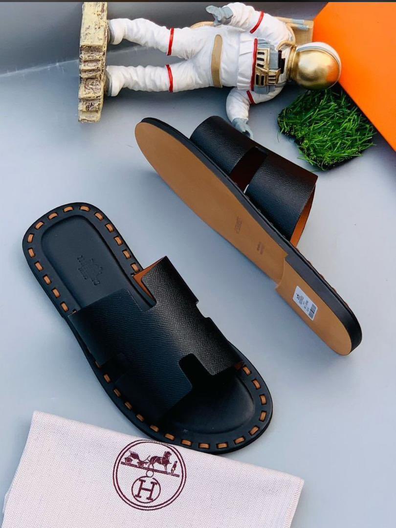+ Luxury palms 

🏷️— N45,000

Location Kaduna—worldwide delivery.
WhatsApp: 08063769764