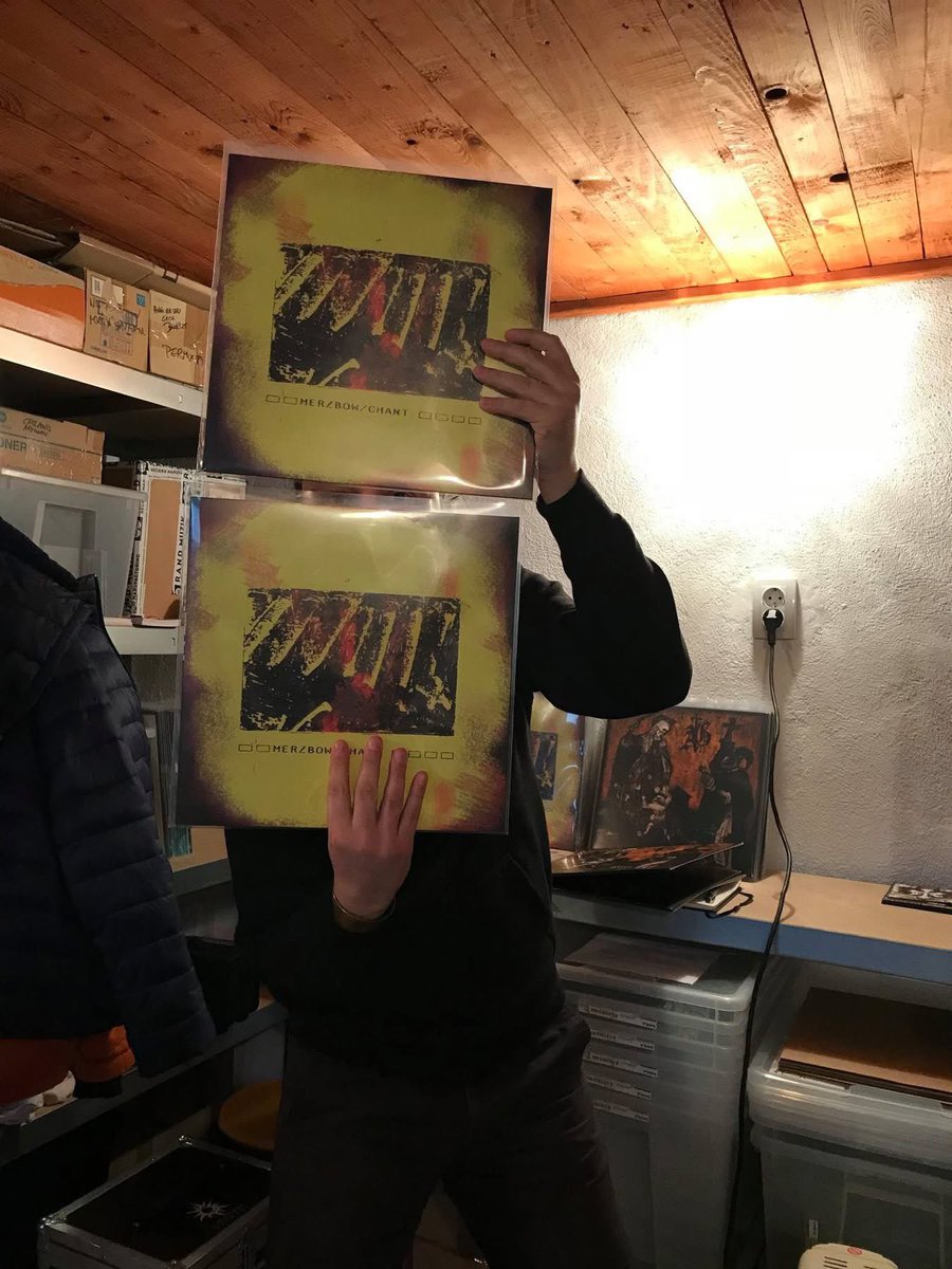 sunmoonrecords's tweet image. Last copies in our shops! Merzbow - Chant 2 LP
#20yearsofsunandmoonrecords
#sunandmoonrecords
#merzbow 
#buymorerecords every fuckin day