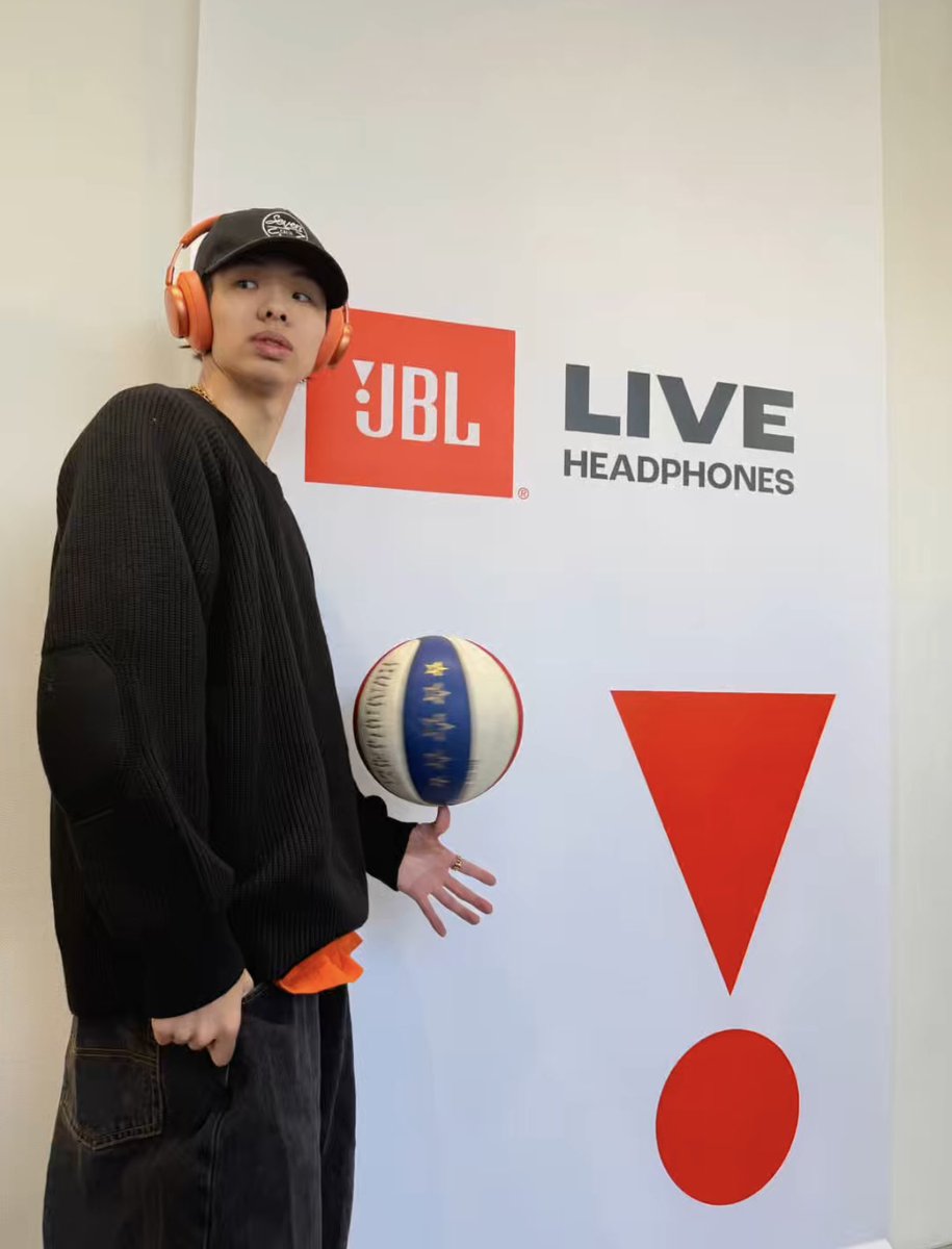 YOH / ボールと踊る道産子 tweet media