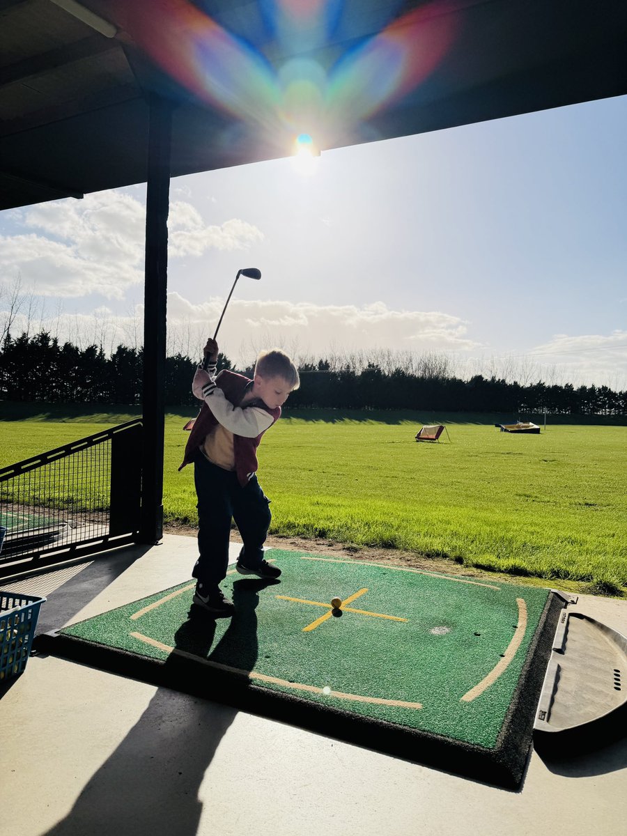 sharkie_bear's tweet image. Getting the boy into golf!

Any tips for an 8 year old starting golf?! 

#golf #sportslover