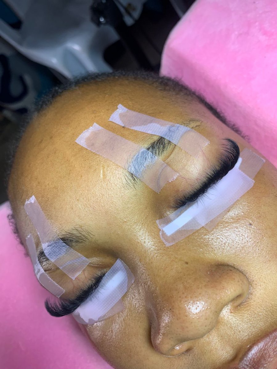Simplyvicky11's tweet photo. BOOK AN APPOINTMENT TODAY
Hybrid cat eye lash extension
If I'm not your lash tech.... I dunno who is
#lashextension
#lashtech
#clusterlashes https://t.co/Ed6bM7dnly