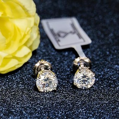 itsLightMagic's tweet image. April Birthstone Diamond - a symbol of strength, clarity, and eternal Love. Known for its brilliance and powerful energy; it represents purity, resilience, and divine light. Check here amzn.to/3Nk5dUX

#AprilBirthstone #Diamond #HealingJewelry #Gemstone #giftsforher