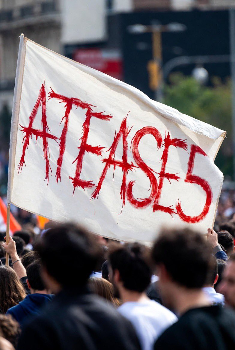 BenevAleksandar's tweet photo. At ease $5 looks like the next HUGE trend 

You can see it exploding everywhere

Tiktok trends always take 2-3 days or a bit more to make a proper run in crypto

Call me delusional, I think this deserves millions

8FSsdMVHLxbNqgWDDq2ihhKx69ja7QP6ZW5xy1Z8pump https://t.co/nEkJsDug94