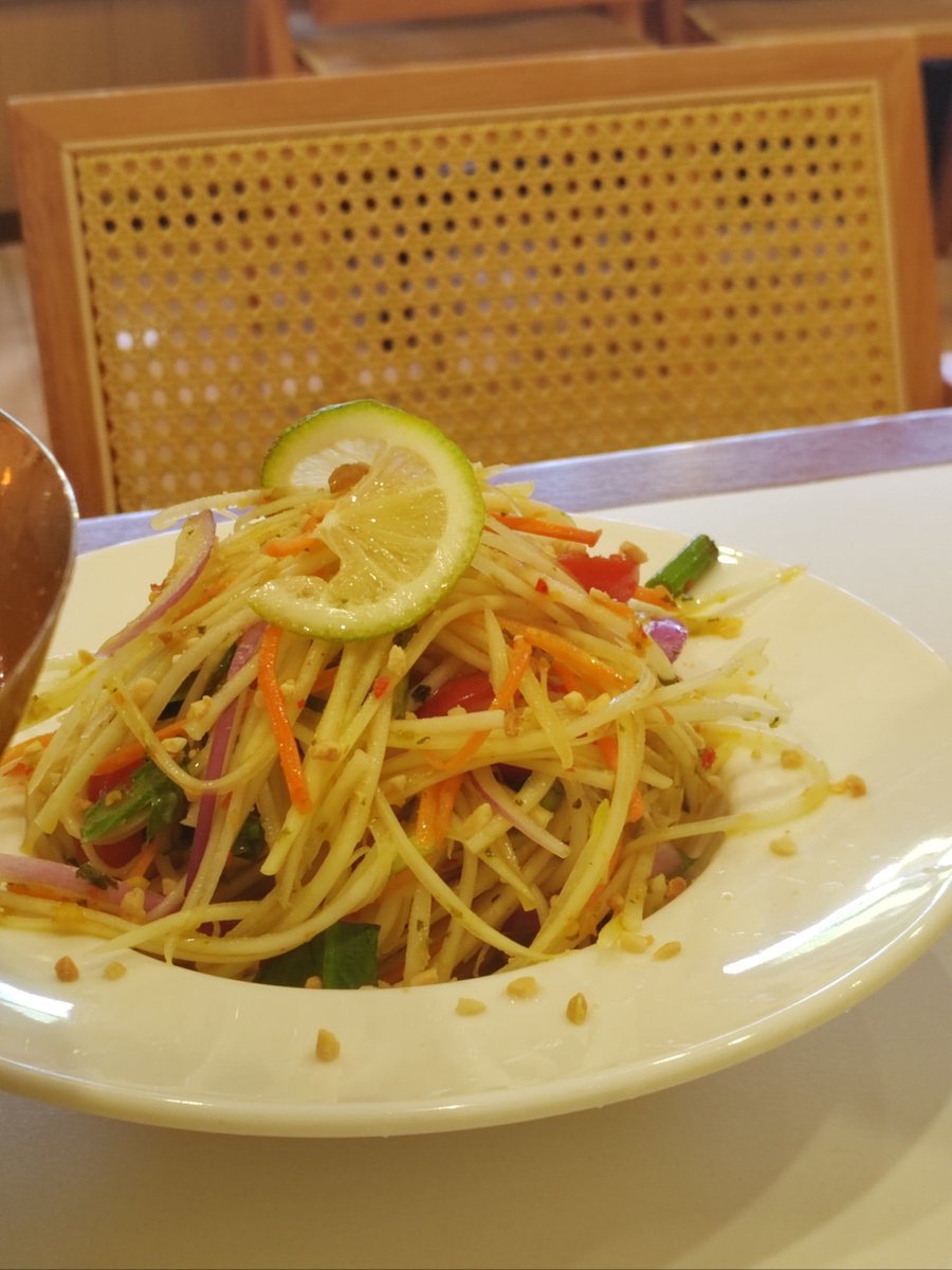 Rangasw41948044's tweet photo. "Savor the zing of Thai street food!  Tangy mango salad + creamy coconut curry noodles = flavor explosion. Grab a seat u0026 dig in—your taste buds will thank you!  #ThaiEats #StreetFoodJoy" https://t.co/qkSRM0kmON