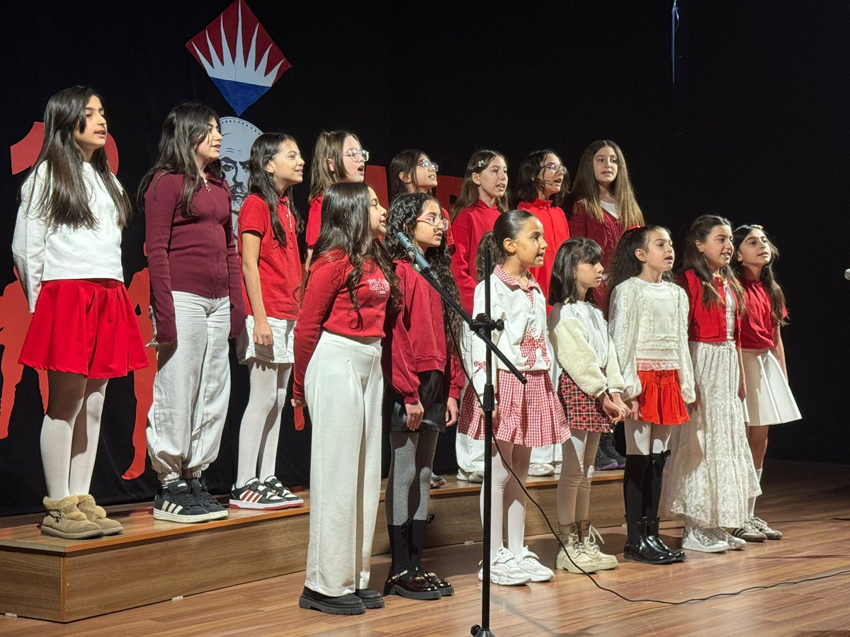 bahcesehir_van's tweet photo. Mürekkebini vatan aşkından, gücünü milletin imanından alan İstiklal Marşı’mızın kabulünün 105. yıl dönümünü gururla kutluyoruz. 💙❤️

@bahcesehir_k12 
@EnverYucel 
@koccozlem 
@Savas_BOYAR 
@AtlihanMumtaz 
@ismailK08300410 https://t.co/AC6x1bDrlc