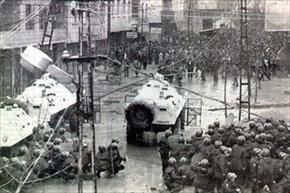 Gazi Katliamı’nı Unutmadık

12 Mart 1995’te İstanbul Gazi Mahallesi’nde derin devlet tarafından Alevilere ve devrimci halka yönelik gerçekleştirilen saldırıyı ve ardından yaşanan katliamı unutmadık. Bu saldırılarda yaşamını yitiren canlarımızı saygı ve özlemle anıyoruz.

Gazi’de