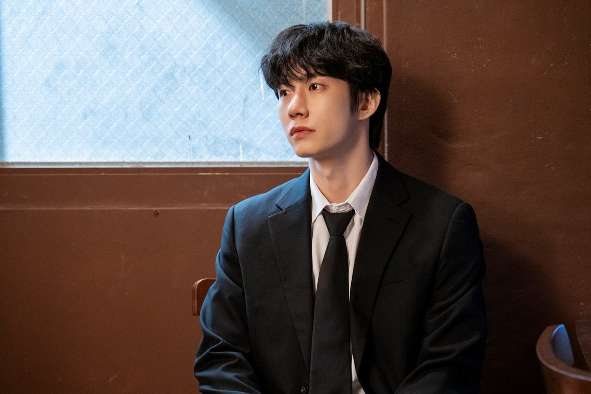 kkbyss_official's tweet photo. [#PHOTO]
마지막 사랑 난 너란 걸 아니까...🌻

#손우현 #SonWooHyeon
#가비엔제이_해바라기 #GavyNJ_Sunflower https://t.co/6Nd8KCxzqH