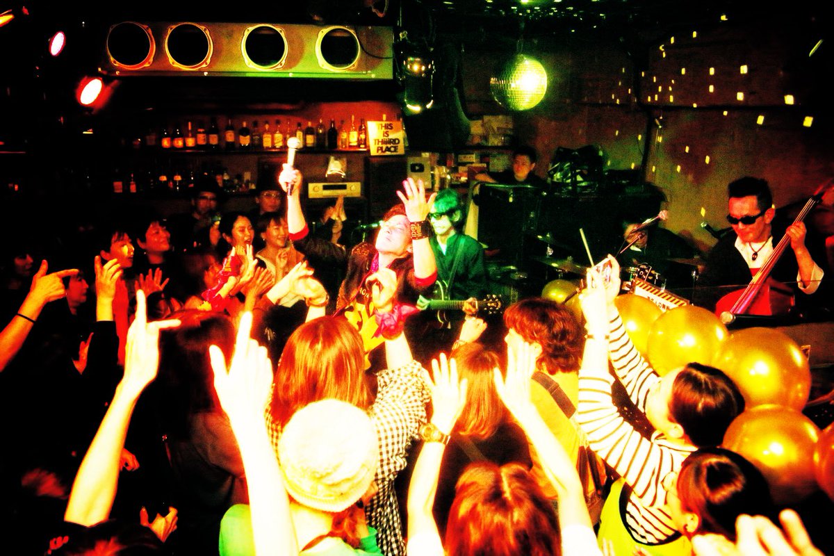 レッツヤン次の日曜日だぜ！

2026年3月15日（日）
『レッツヤン』at 渋谷FAMILY

【ディスクジョッキー】
小西康陽
多胡！
美和子

【ライヴ】
少林兄弟

【ゲスト・ディスクジョッキー】
yart先生(ロケ地大画報)

⚫︎オープン 16:30～22:00
⚫︎入場料3,000円（1D付）

@渋谷club bar FAMILY