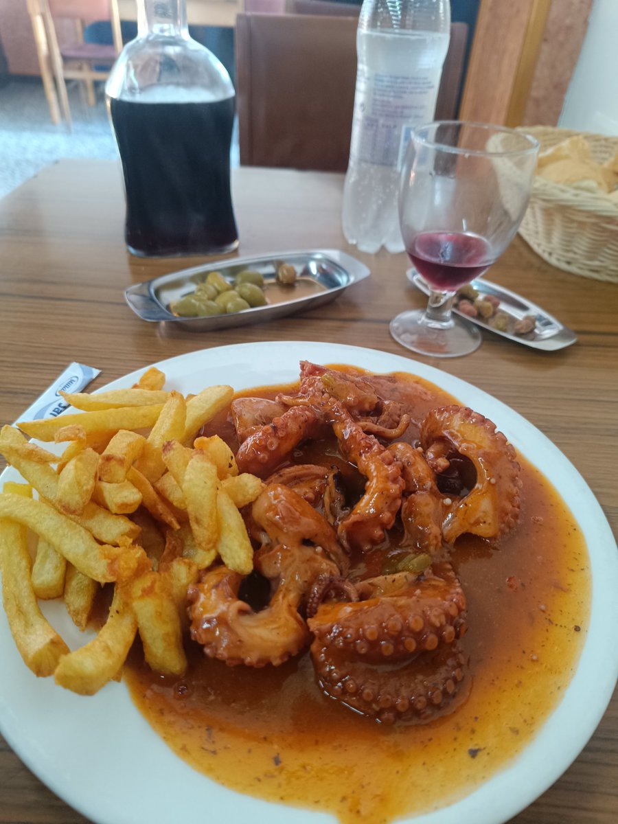 JFinestres's tweet photo. Tan a prop de casa i fins avui no havia anat mai al Mellado de Constantí a fer un @Esmorzarsdefor1.... https://t.co/QG7b6aoncE