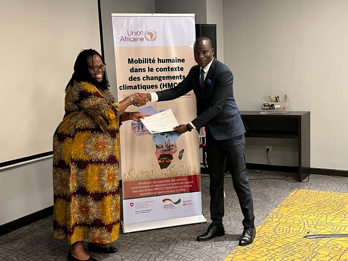 AU_HHS's tweet photo. @GIZAfricanUnion @IGADPeace @ECA_OFFICIAL @ecowas_cedeao @COMESA_HQ @CEEAC_ECCAS @ACHPR @_MbokaziSabelo @IomAcbc @SADC_News As the #HMCCC training concludes, participants move forward with strengthened knowledge on climate mobility, enhanced capacity to design data-driven & gender-responsive responses, and a shared vision for stronger African advocacy on climate-induced migration.
#Migration4Dev’t https://t.co/nDlgs9YEiJ