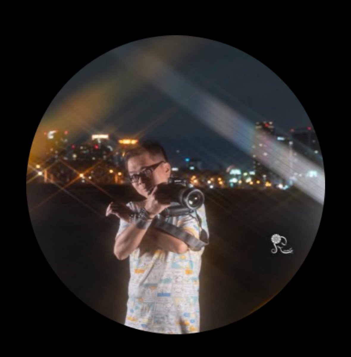 自撮り狂 tweet media