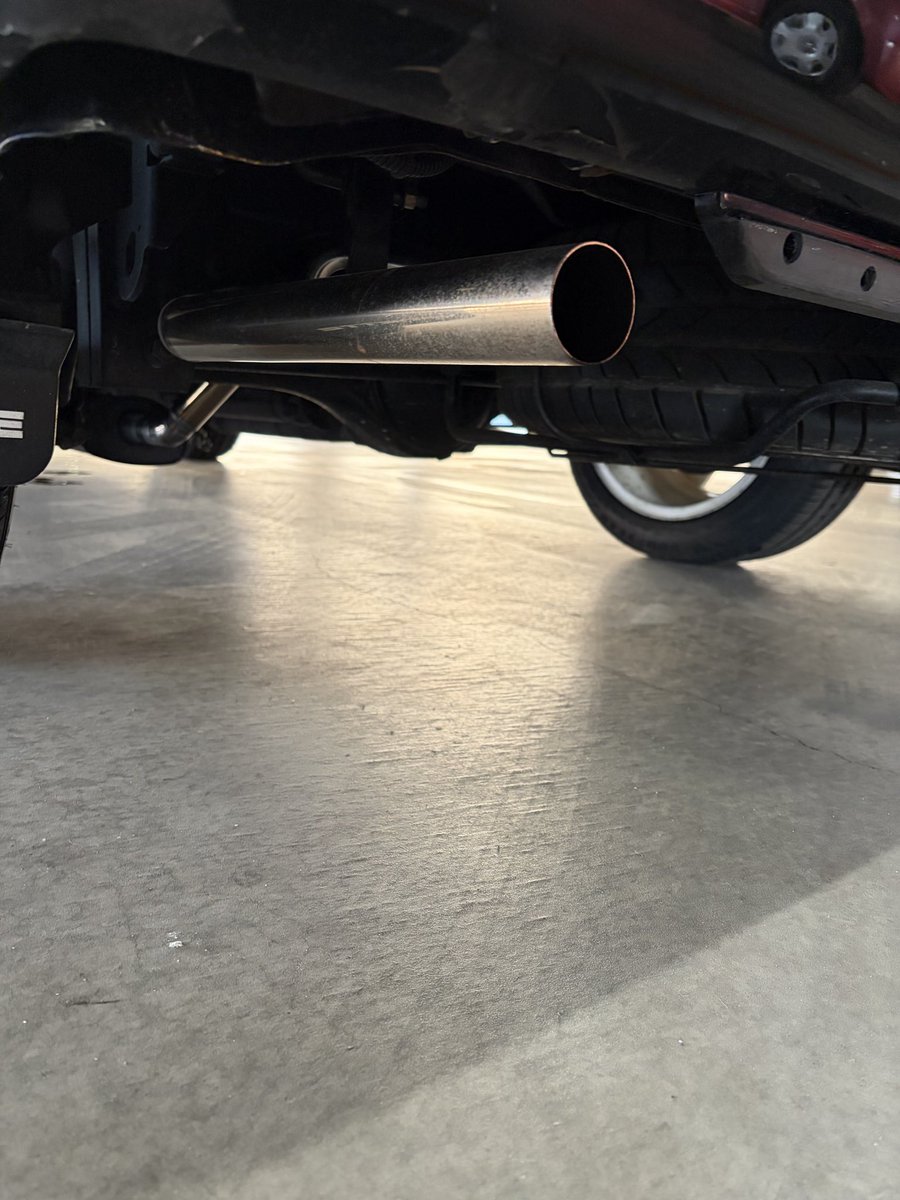 soutaro230's tweet photo. 仕様変更
16inch AVS VS6 F 7J+35 R8J+35
マフラー
ワンオフ制作　Z12 キューブ太鼓流用
スタイリッシュに車検対応仕様✨ https://t.co/JgRLckdL5k