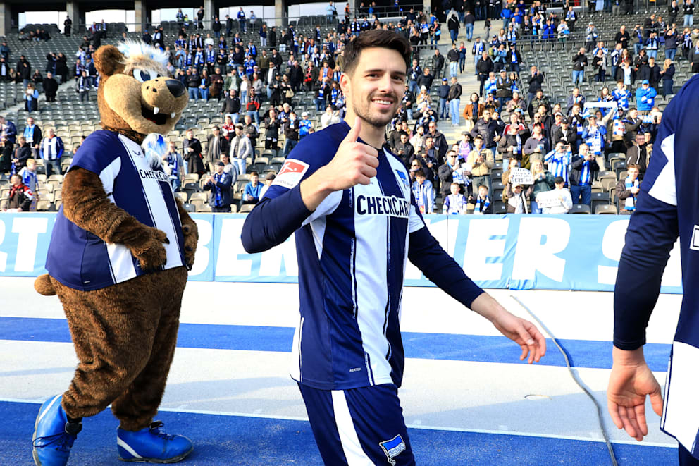 Absolute Hertha tweet media