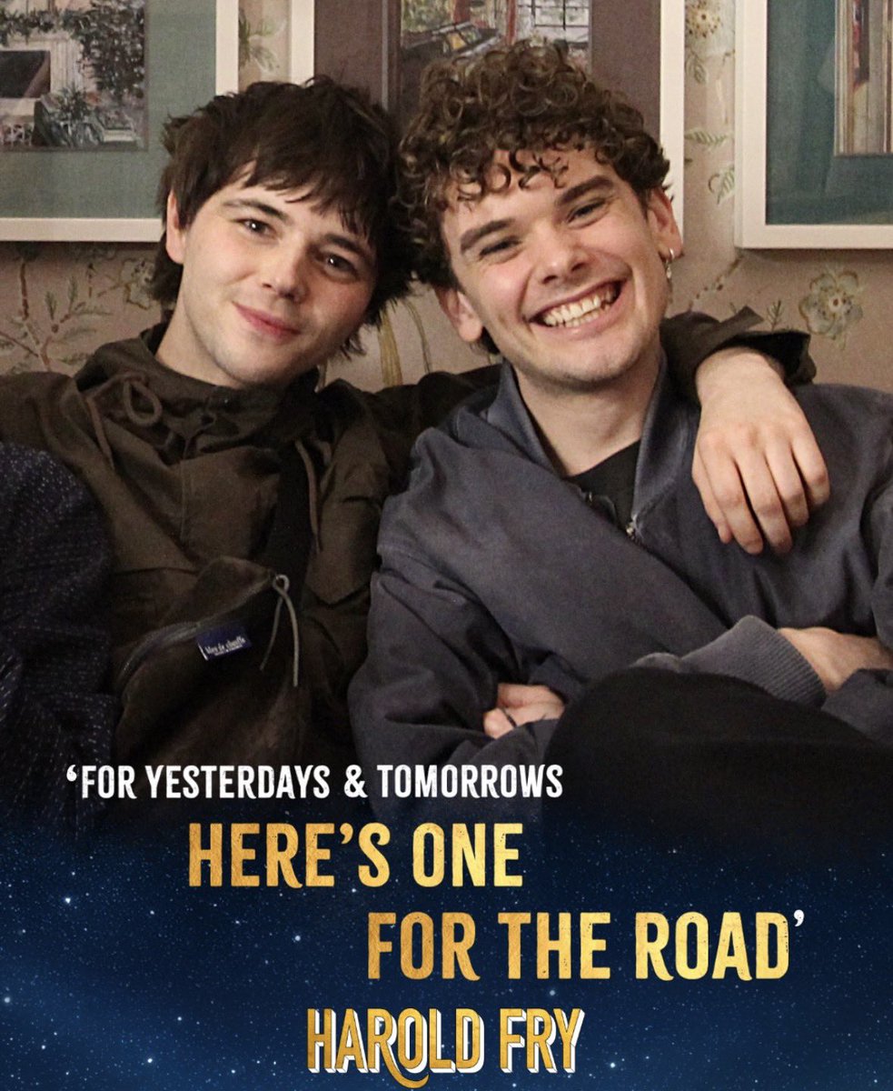 Zuzu 🌹🪑 tweet media