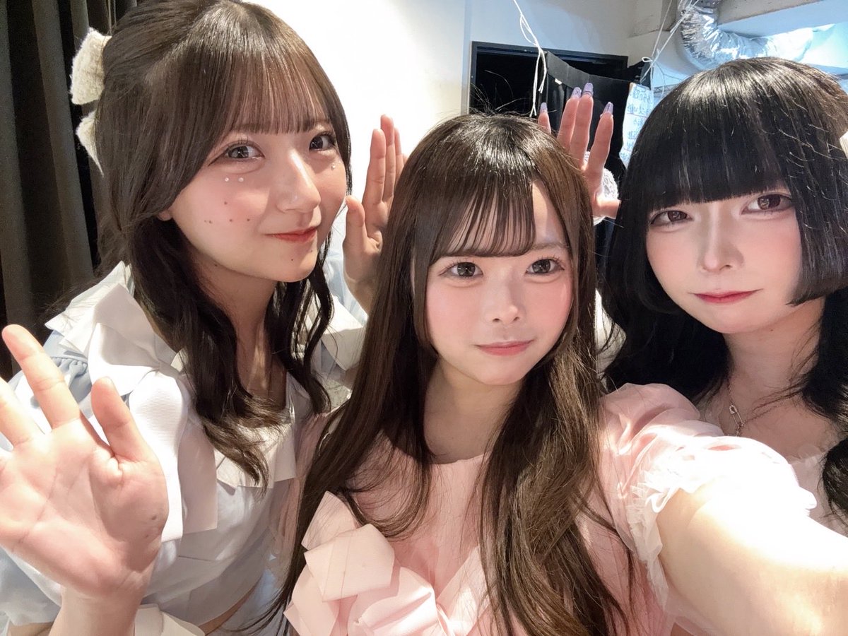 STAMPeeeeeDe's tweet photo. 『バズバズリサイタルNEXT vol.4』
ありがとうございました❣️

次のライブはこちら👇

3月14日(土)
『 ◤ICOLONY IDOL LIVE 112◢ 』
📍GOTANDA G4
⏰ 開場 10:30 / 開演 10:45
🎙️17:35-17:50
📷18:30-19:30

🎫https://t.co/XGepi11RgE https://t.co/aIceZosHTH