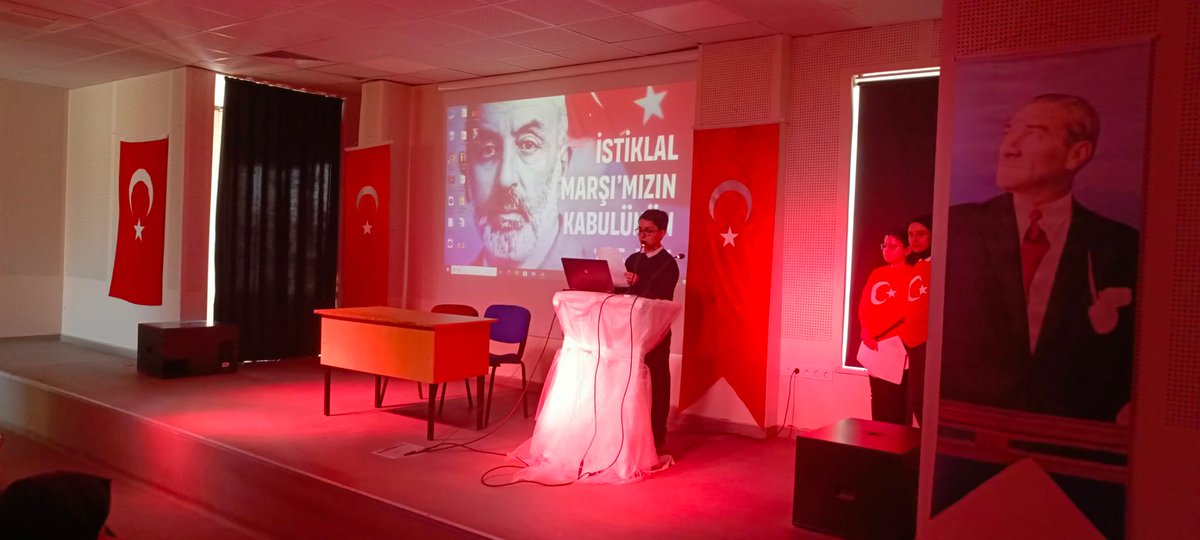 EyupSehit's tweet photo. 🇹🇷 İstiklal Marşı’nın 12 Mart 1921’de TBMM’de kabul edilişinin yıl dönümünü gururla anıyoruz. Milli şairimiz Mehmet Akif Ersoy’u ve tüm kahramanlarımızı saygı, rahmet ve minnetle anıyoruz. #12Mart https://t.co/boCv3SiDBL