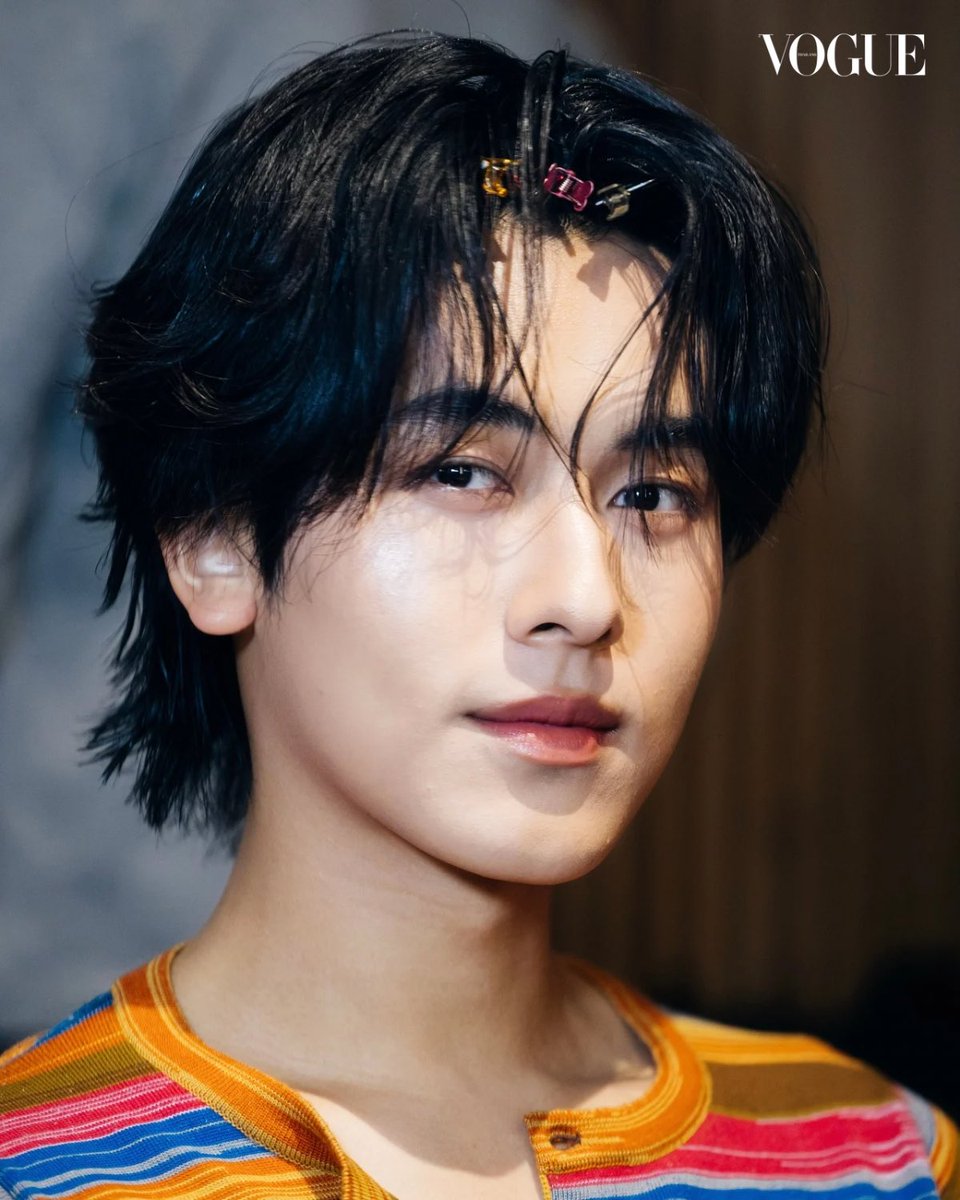 Vogue Thailand tweet media