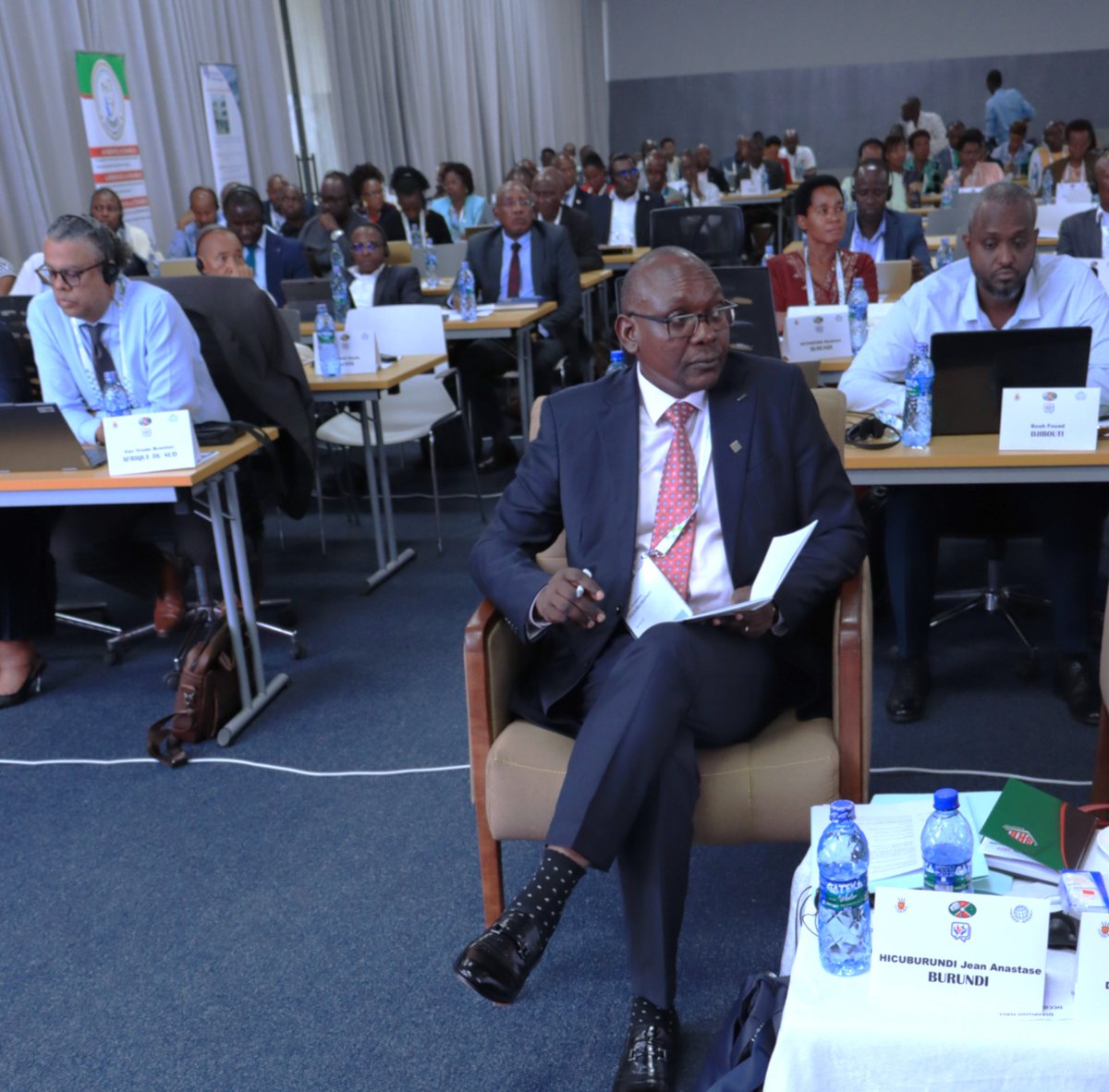 Onpr2018's tweet photo. Le Ministre a salué le rôle majeur de l’Association Internationale de la Sécurité Sociale dans le renforcement des systèmes de protection sociale à travers le monde, en accompagnant ses institutions membres vers des systèmes plus performants, résilients et inclusifs. https://t.co/o2c7oHEo9F