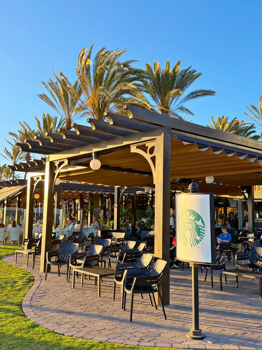 mycanaryislands's tweet image. What do you usually do when you visit Meloneras?
1. Stay and relax in a hotel nearby.
2.Walk along Meloneras.
3.Relax on the beach nearby.
4. Eat in a restaurant or drink at a bar nearby.
5.Something else.
#Holidays #tourism #tourist #destination #meloneras