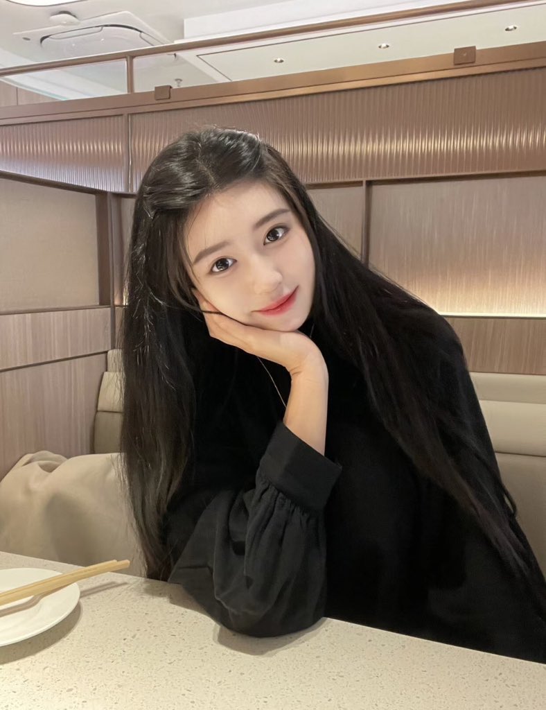 空姐&柳柳 tweet media