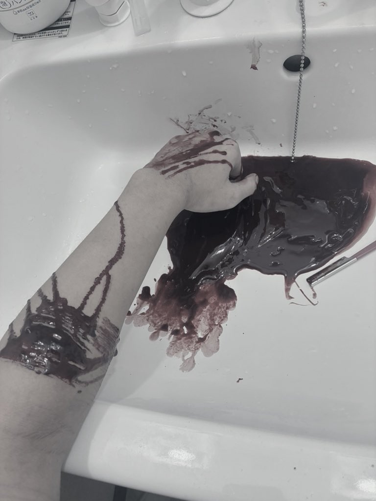 りふ (医療保護入院中) tweet media