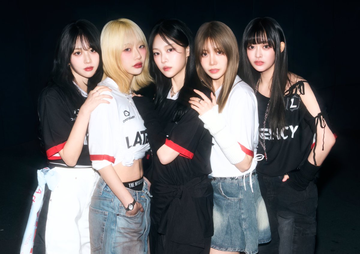 LATENCY
1st Mini Album [LATE O’ CLOCK]
CONCEPT PHOTO Ⅱ  

2026.03.18 6PM (KST)

#LATENCY #레이턴시
#LATE_O_CLOCK