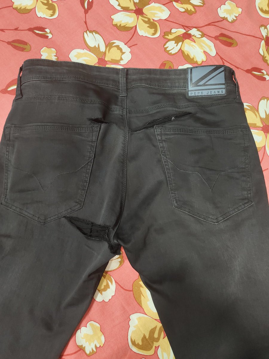 samarth6556's tweet photo. Warning to customers⚠️
Purchased a pair of jeans from @PepeJeans online which tore after just one wear (not even washed).
Customer care says it's due to “usage &amp; handling” and refuses replacement.
Is this the quality standard of Pepe Jeans products?
Sharing my experienc to other https://t.co/tbE7FMaJ6V