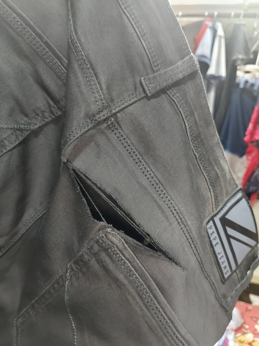 samarth6556's tweet photo. I immediately contacted @PepeJeans customer care and shared all details along with the invoice and pictures of the damaged product.

However, their team responded saying the damage happened due to “usage &amp; handling” and not a manufacturing defect when it was worn only once https://t.co/3lC3zN2ctx