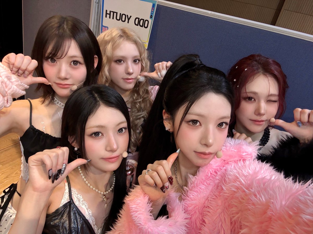 [🍀]
잠시후, Mnet #MCOUNTDOWN 에서 
#오드유스 #Babyface 컴백 첫 무대가 공개됩니다👠
ODYz 모두 본.방.사.수 !!📺

#ODDYOUTH #오드유스 
#Babyface